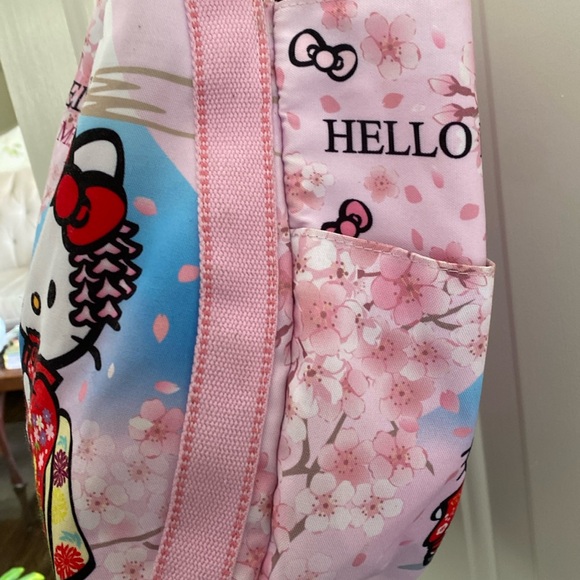 Hello Kitty Mt. Fuji Tote Bag - Beverage Sleeves 2017 - Picture 15 of 16